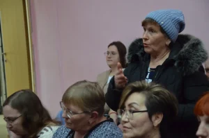 Новоникольцы встретились с властью