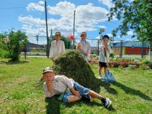 И с сохой, и с косой 